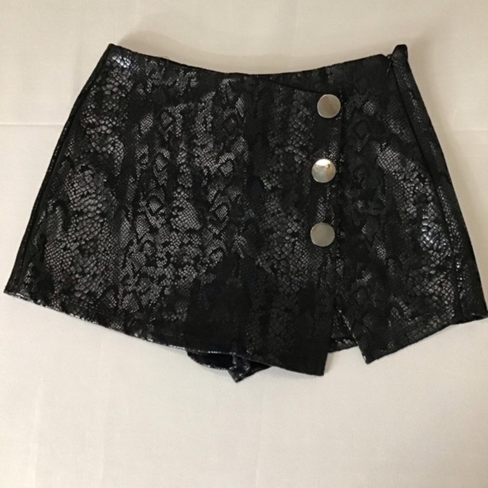 Haute Monde Black Snake-Texture Skort with Silver Buttons